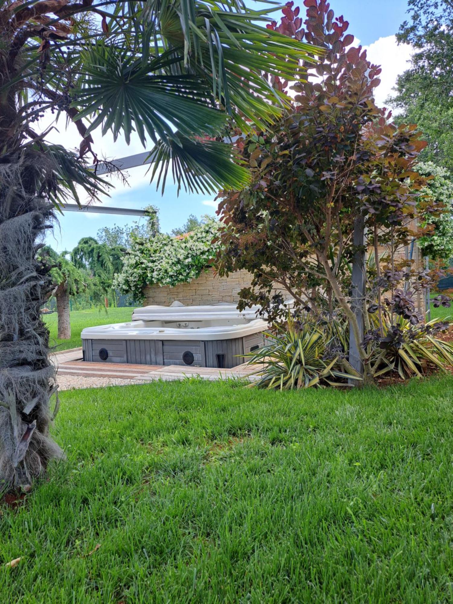 Apartments Villa Sotlar With Pool Umago Exterior foto
